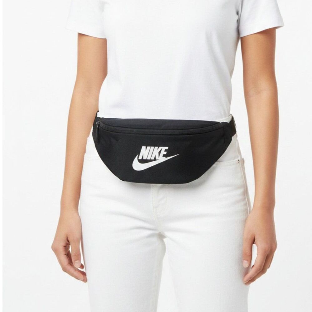 Nike Black‎ & White Waist Fanny Pack Bag